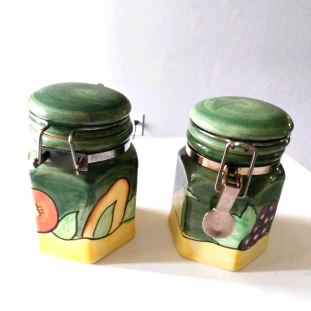 2 DiPinto A Mano pottery Vintage sealed canisters